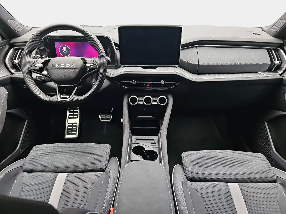 SKODA KODIAQ 2.0 TDI DSG SPORTLINE 4X4 PANO AHK