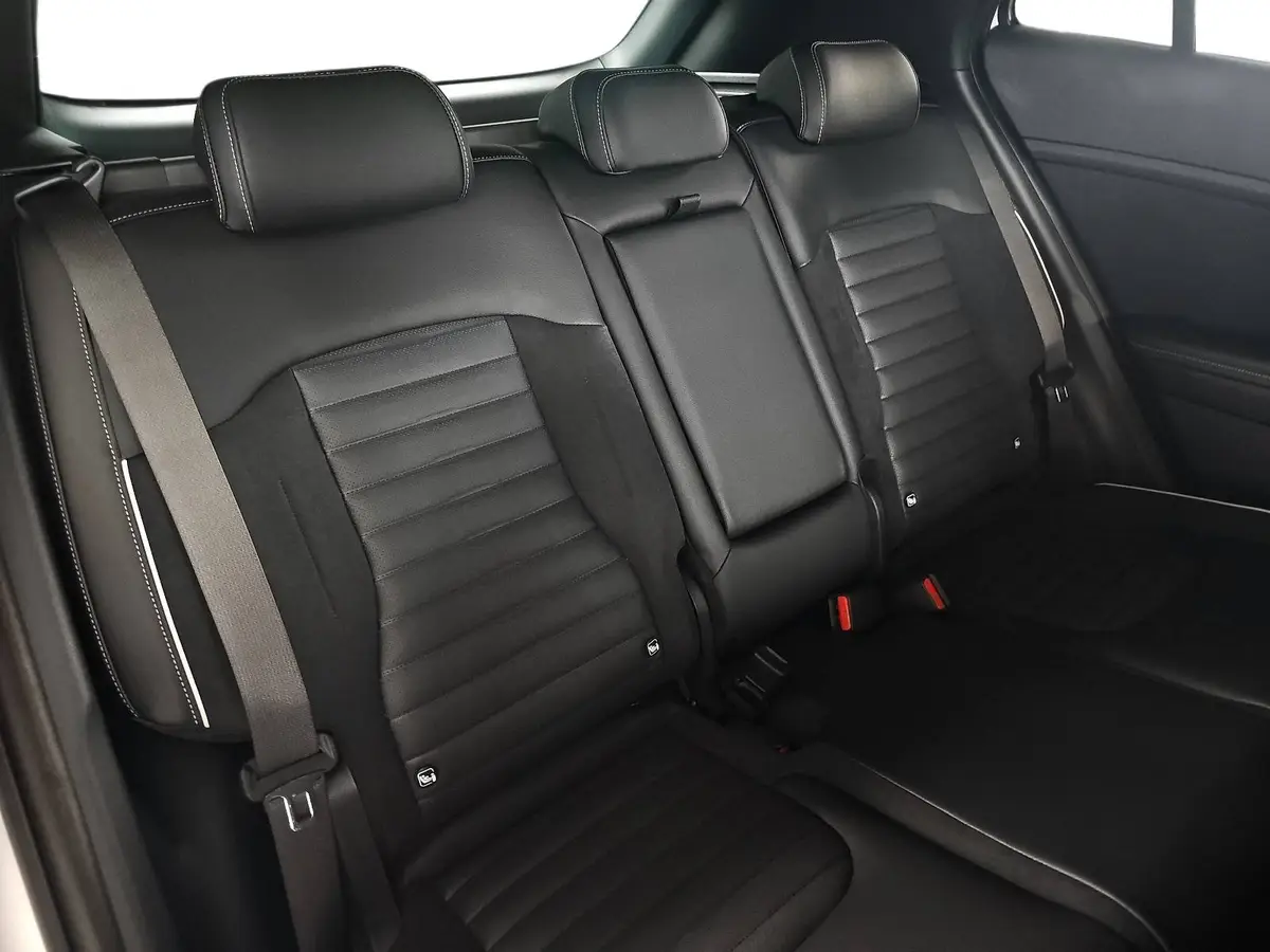 KIA SPORTAGE 1.6 CRDI DCT AWD GT-LINE SCHW.DACH DRIVEWISE GLASDACH SOUND