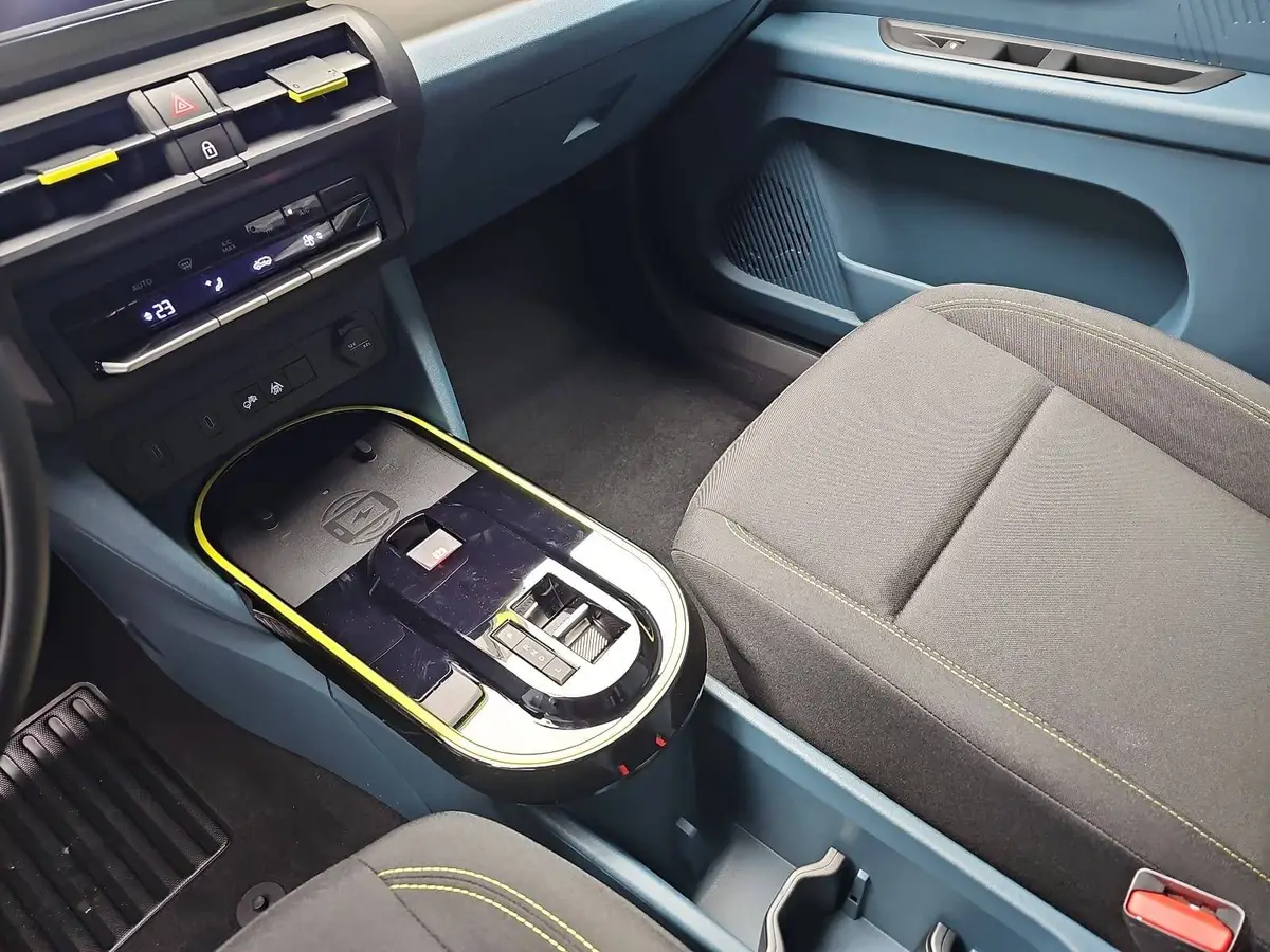 FIAT GRANDE PANDA HYBRID 1.2 EDCT BUSINESS EDITION MJ26