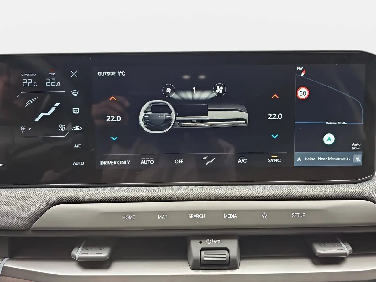 KIA EV3 81.4 KWH EARTH MJ26 WINTER BUSIN. UPGRADE DRIVEWISE-PARK DESIGN SOUND