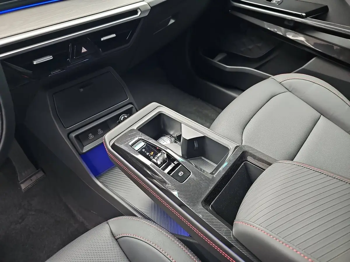 KGM ACTYON 1.5 T-GDI 2WD LUX AUTOMATIK