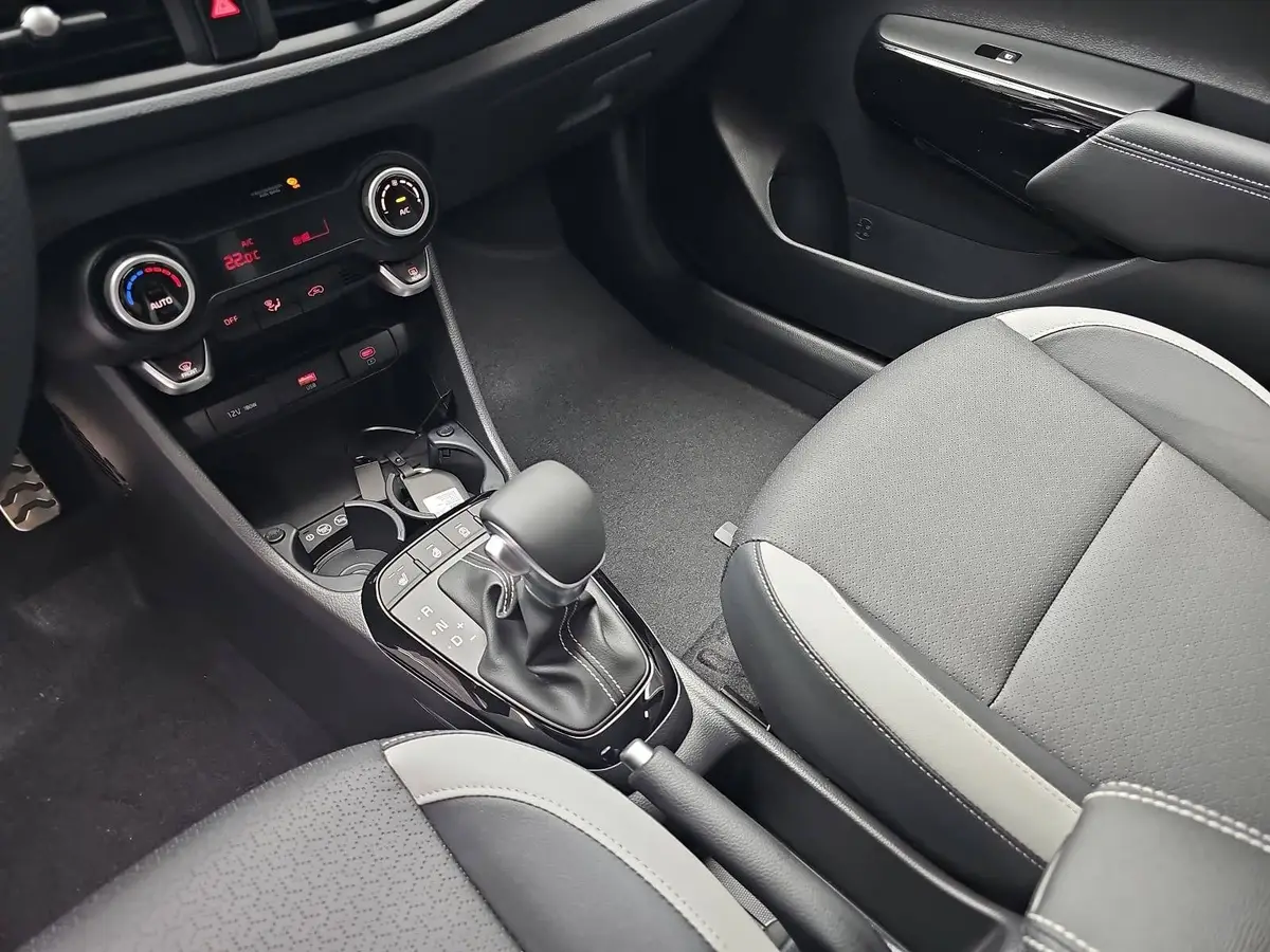 KIA PICANTO 1.0 GDI AUTO. (AMT) GT-LINE MJ27 LED SITZH. NAVI KAMERA