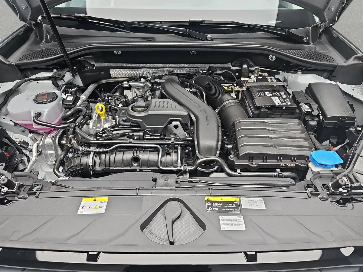 AUDI Q2 35 TFSI S-TRONIC S LINE NAVI LED ACC KLIMA EL.HECK