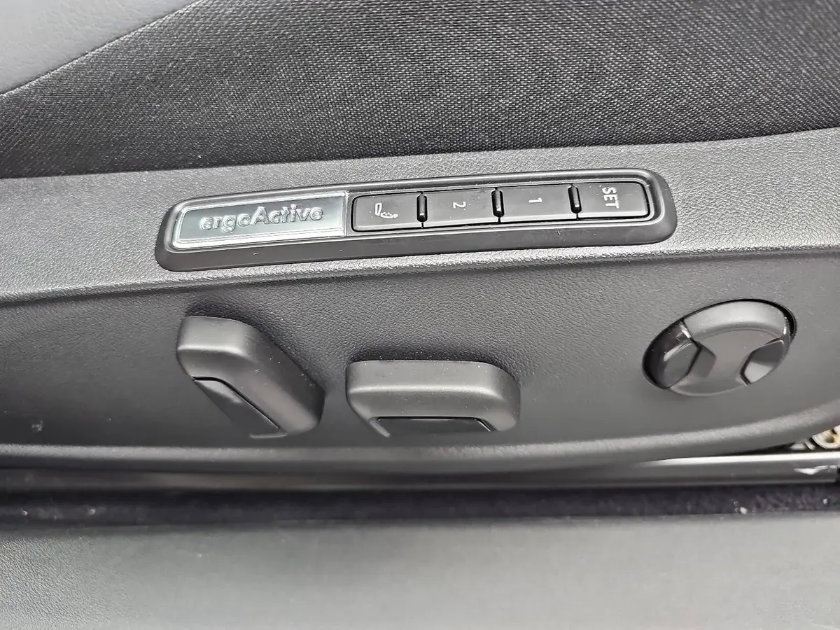 VW ID.5 PRO PERFORMANC MATRIX PANO AREAVIEW