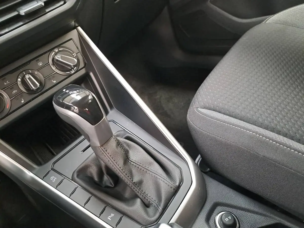 VW TAIGO 1.0 TSI DSG LIFE NAVI LED ACC SITZHEIZUNG PDC KAME