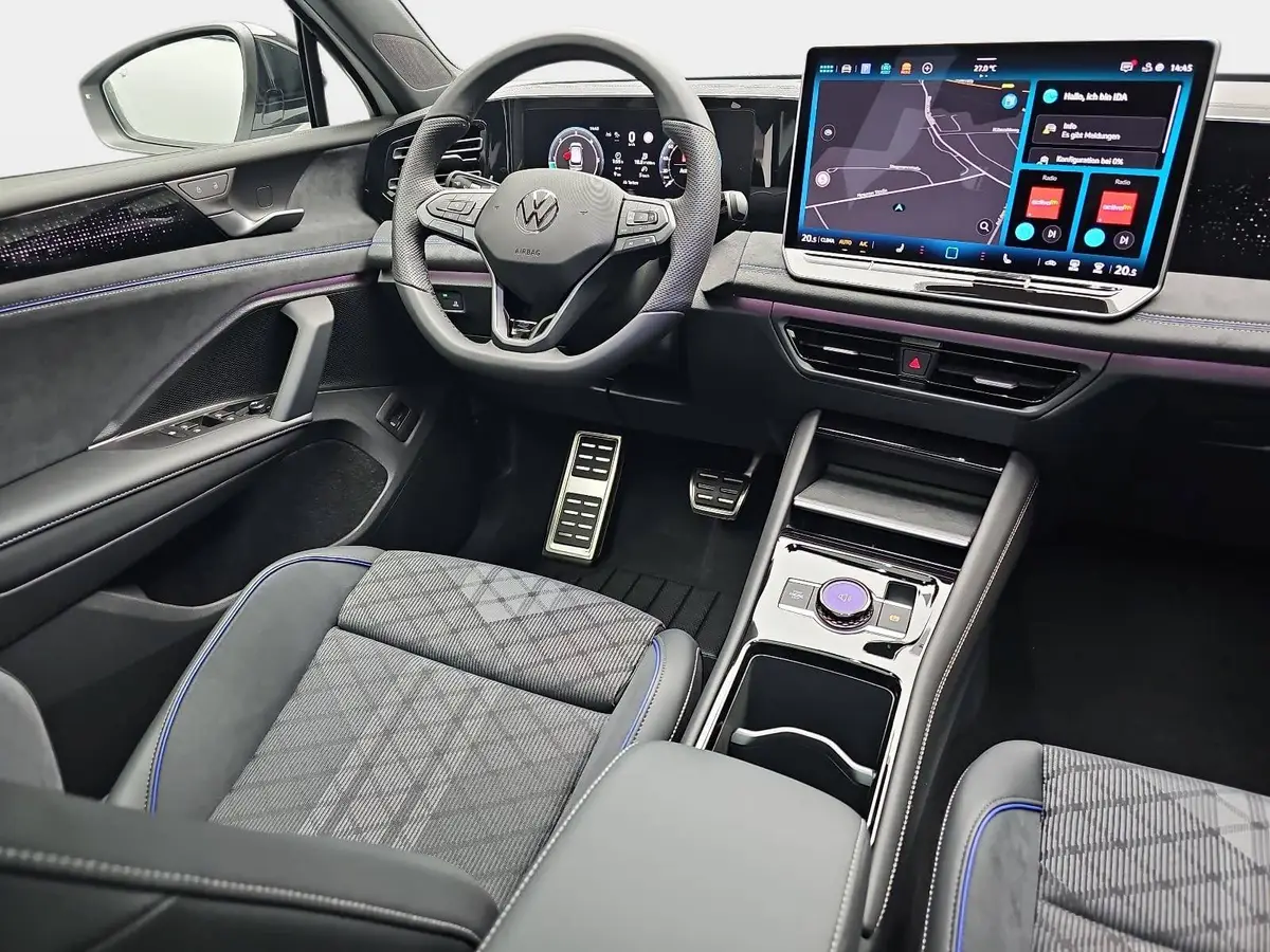 VW TIGUAN 2.0 TDI DSG R-LINE NAVI LED PANO
