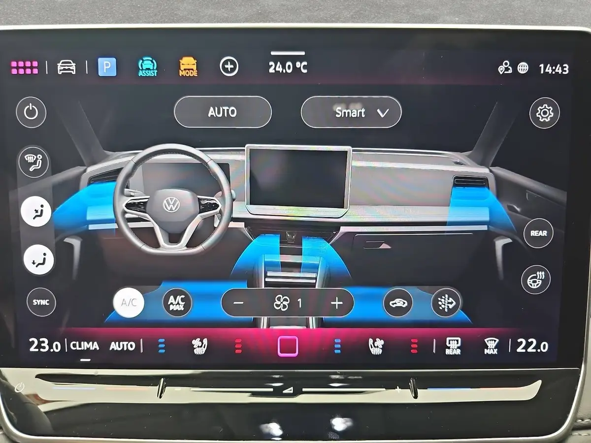 VW TIGUAN 1.5 ETSI DSG LIFE NAVI LED KAMERA AHK