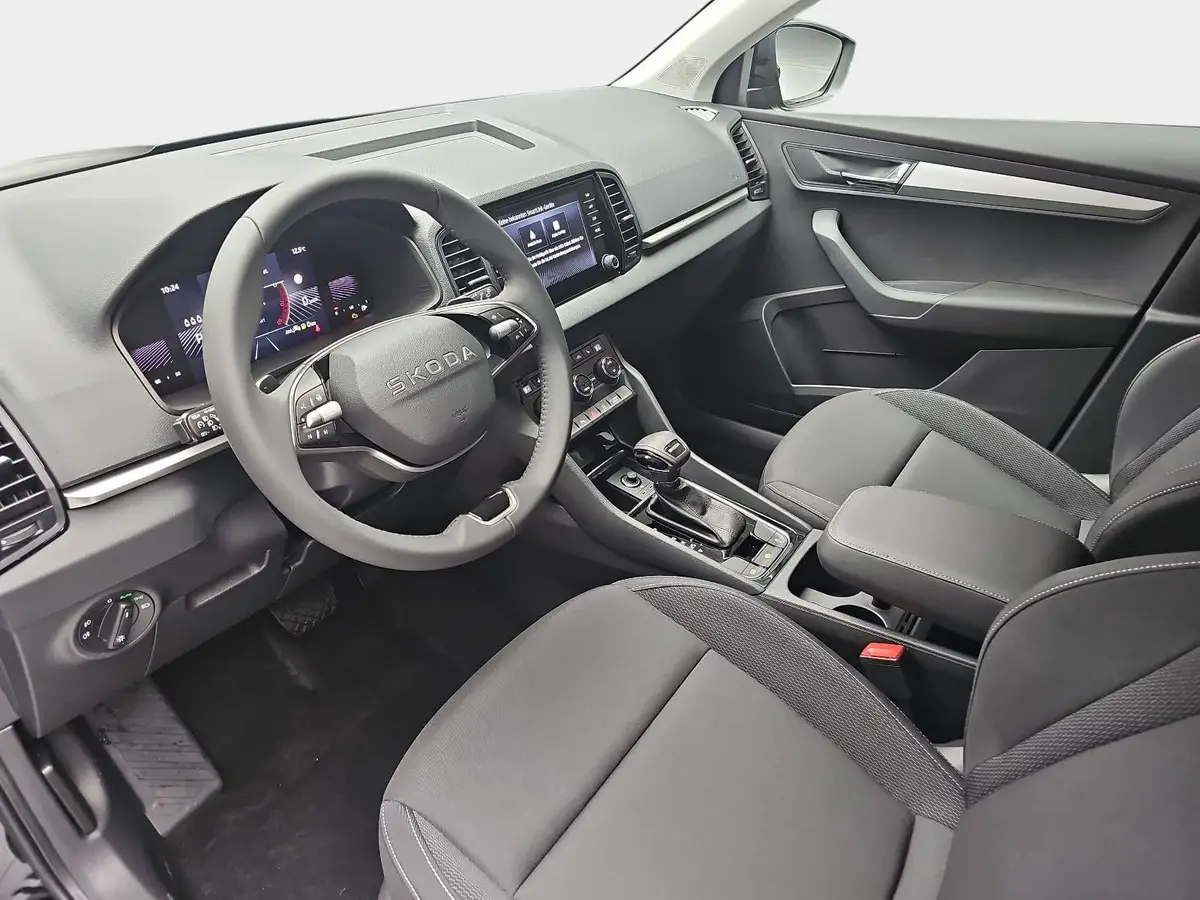 SKODA KAROQ 1.5 TSI DSG SELECTION LED AHK WINTER