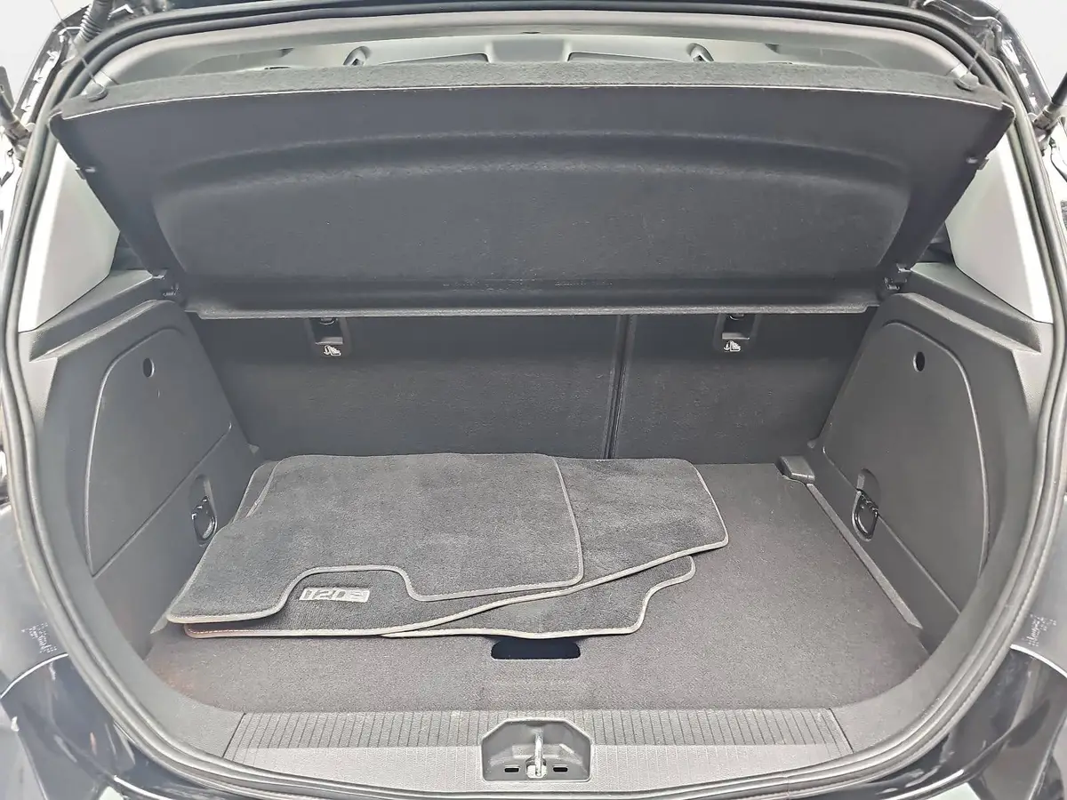 OPEL CORSA E 1.4 TURBO 120 JAHRE BI-XENON LM