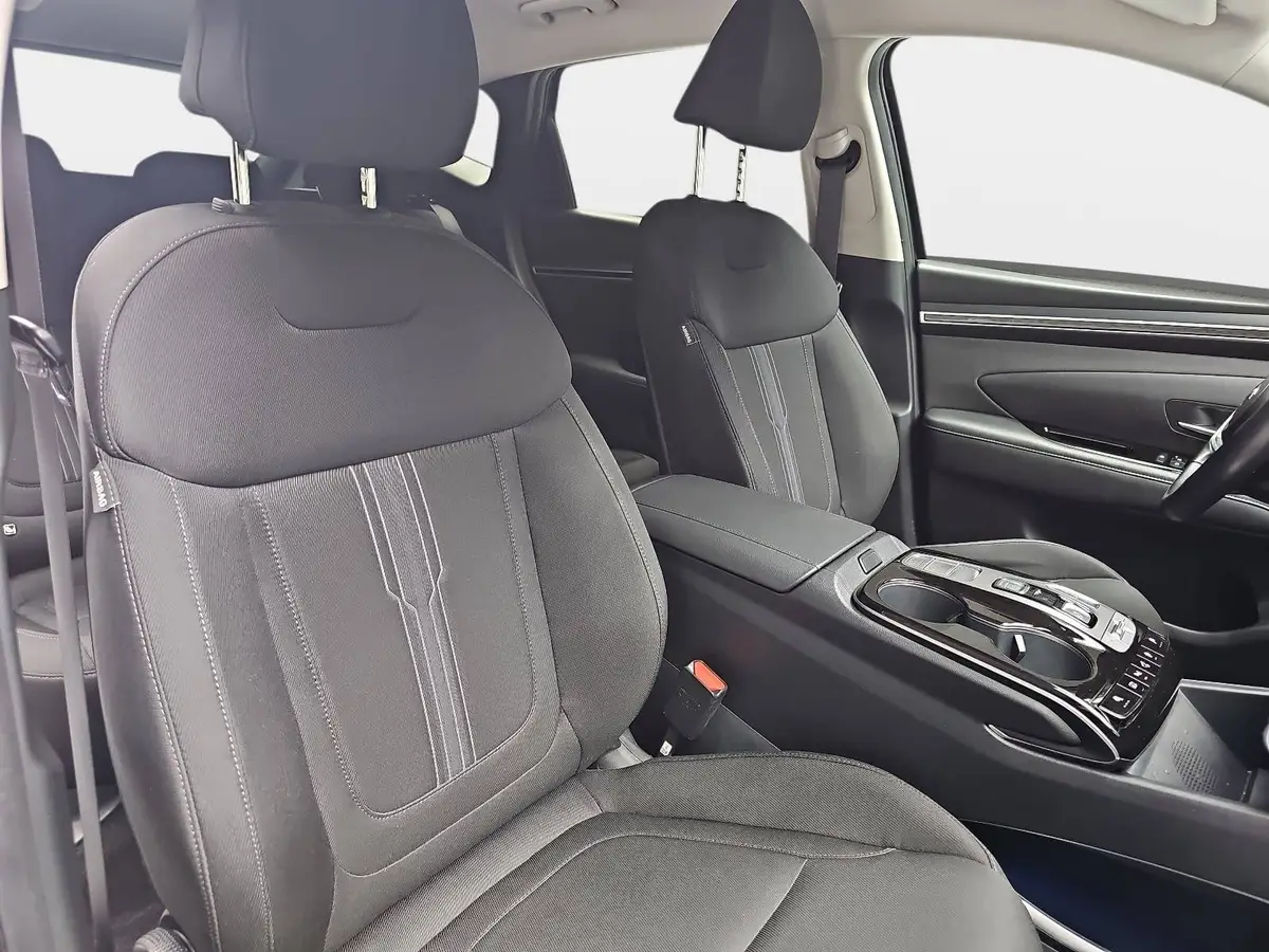 HYUNDAI TUCSON 1.6 T-GDI PHEV TREND 4WD ACC LM19