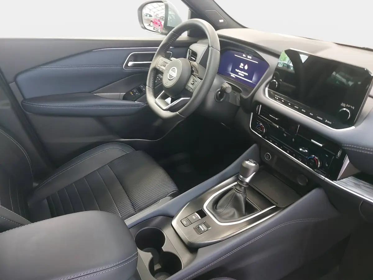 NISSAN QASHQAI 1.3 DIG-T MHEV TEKNA DESIGN BOSE