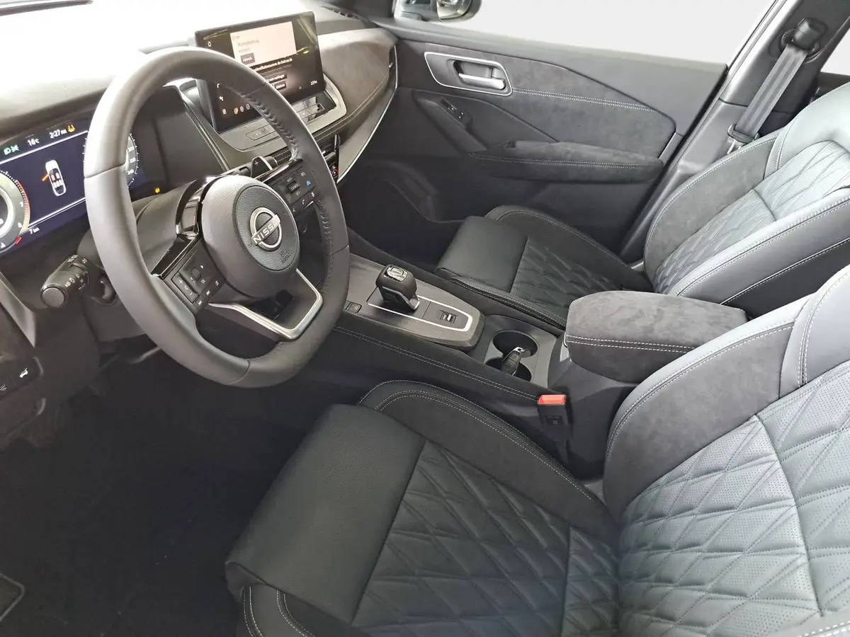 NISSAN QASHQAI 1.3 DIG-T MHEV AUTO. TEKNA PREMIUM PAKET 2-FARBEN
