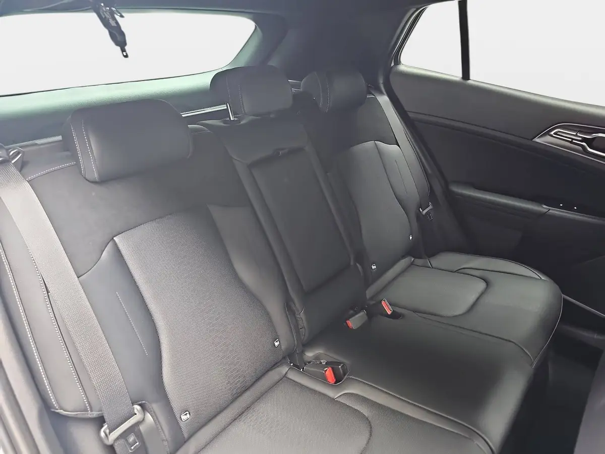 KIA SPORTAGE 1.6 T-GDI 150 2WD DCT BLACK EDITION MJ27 DRIVEWISE SCHWARZES DACH