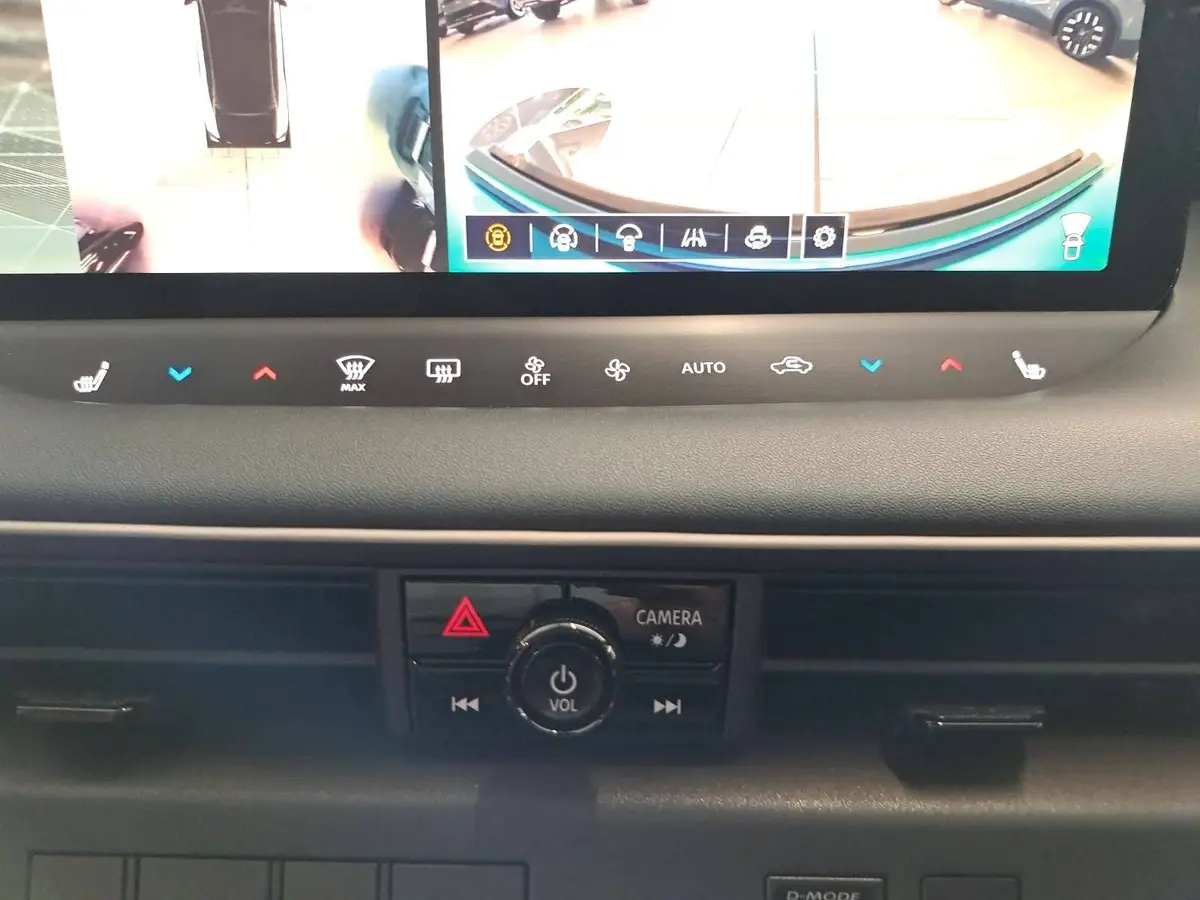 NISSAN LEAF 75KWH MY26 ADVANCE 2-FARBEN VEHICLE-TO-LOAD