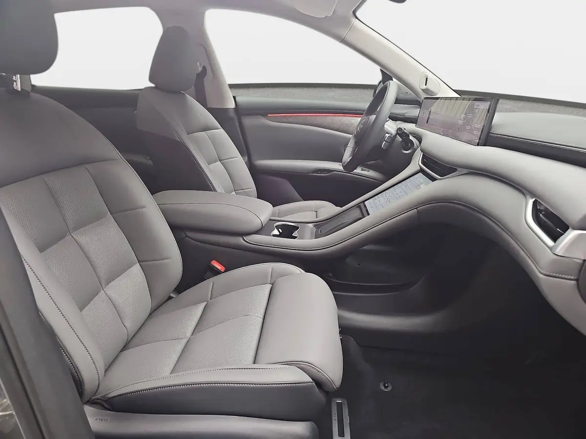 MG ANDERE EV 100 KWH MY26 PREMIUM AWD DRIVE PACK