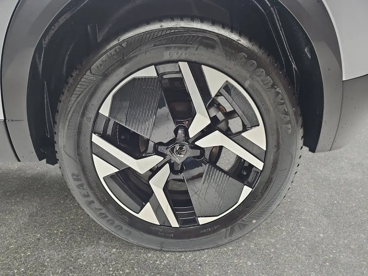 PEUGEOT 2008 1.2 HYBRID 145 E-DSC6 GT-LINE 2-WD LED KLIMAAUTO K