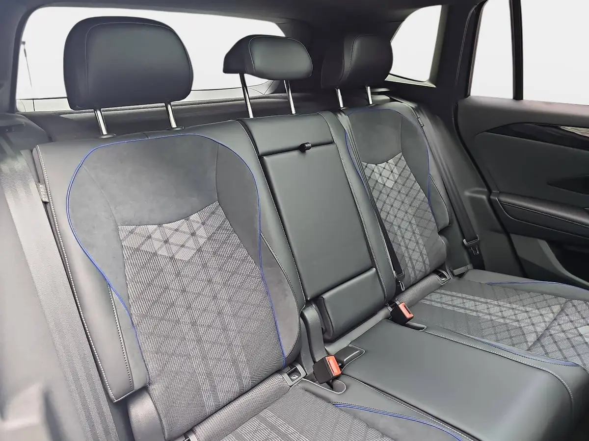 VW TIGUAN 1.5 ETSI DSG R-LINE NAVI LED PANO