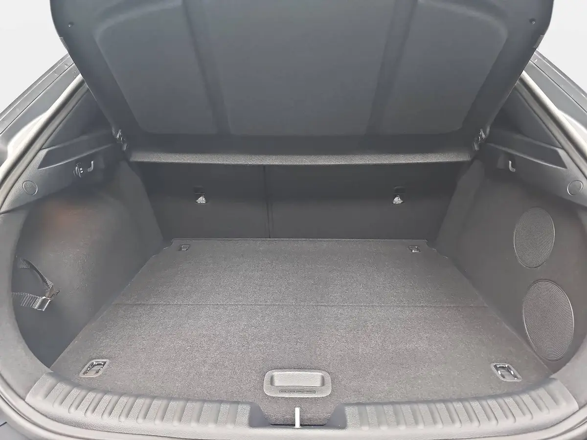 KIA XCEED 1.6 T-GDI 150 DCT SPIRIT MJ27 SOUND SITZ ADVANCED