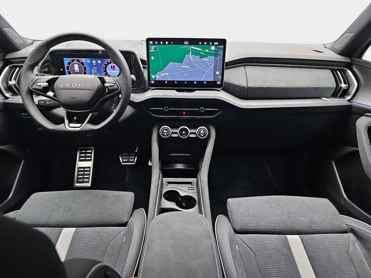 SKODA KODIAQ 1.5 TSI DSG SPORTLINE NAVI LED ACC PANO WINTER AHK