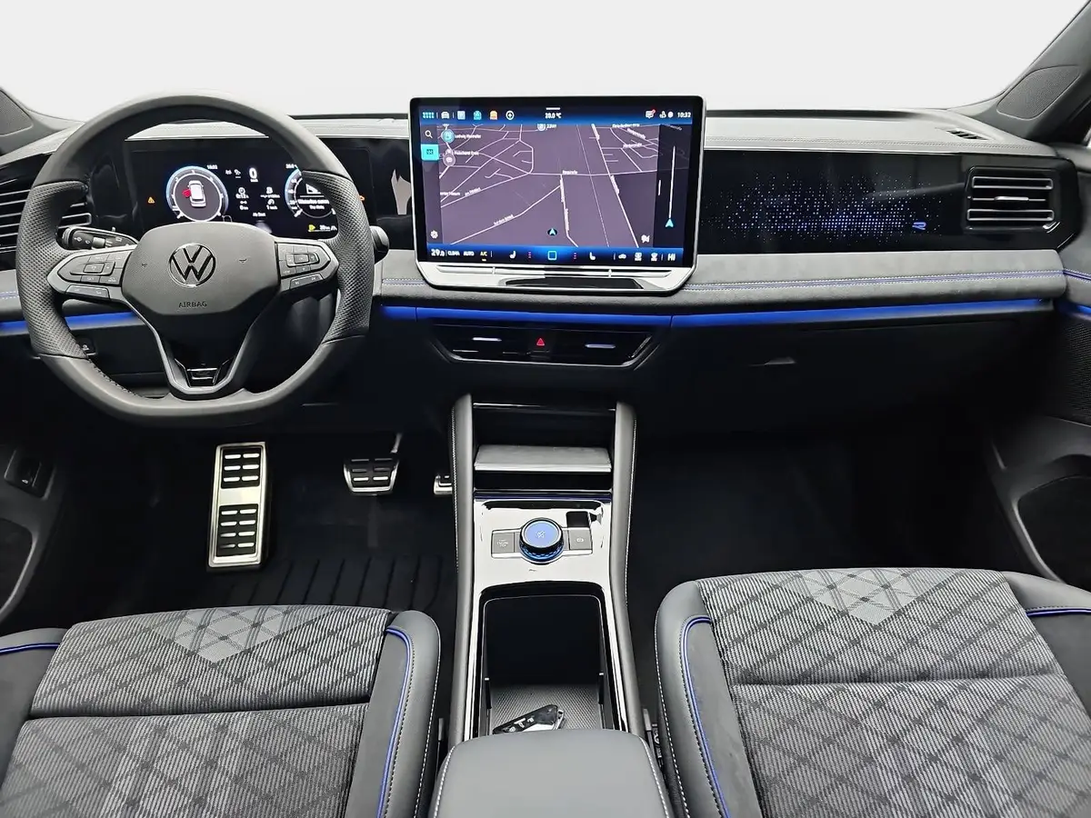 VW TIGUAN 2.0 TDI DSG R-LINE NAVI LED PANO