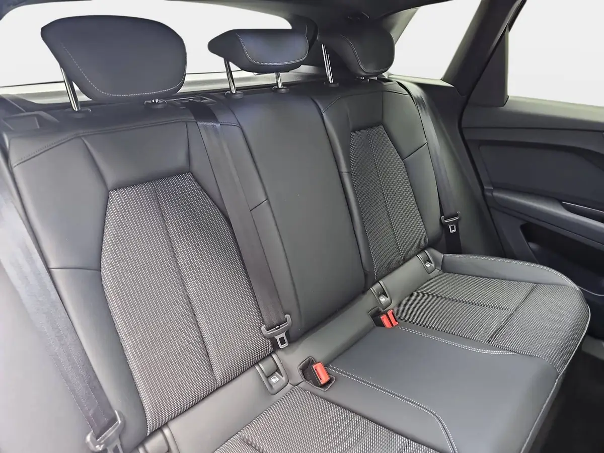 AUDI Q4 E-TRON 45 S-LINE NAVI LED-MATRIX KAMERA
