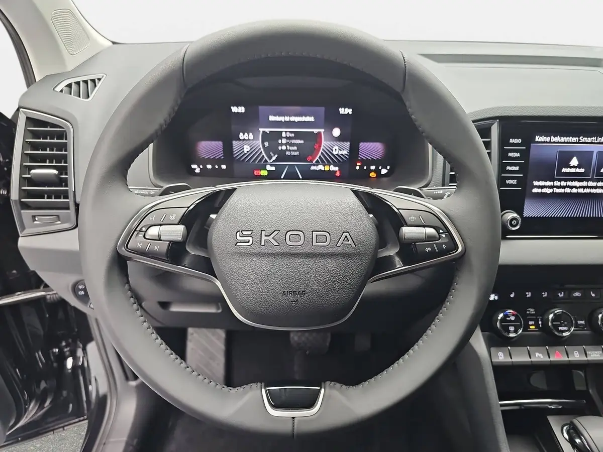 SKODA KAROQ 1.5 TSI DSG SELECTION LED AHK WINTER