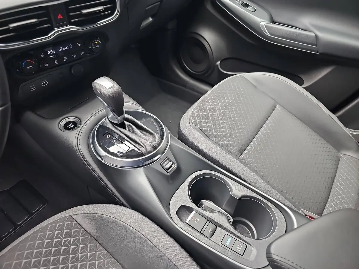 NISSAN JUKE 1.6 HYBRID AUTO. N-CONNECTA WINTER FRONTSCHEIBENHEIZUNG