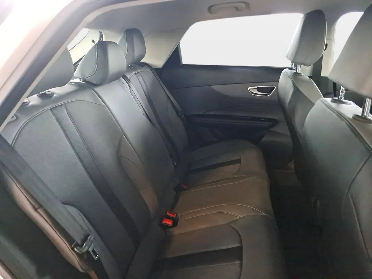 MG MG4 EV 64 KWH MY26 PREMIUM