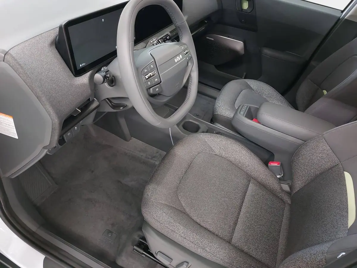 KIA EV2 42.2 KWH EARTH MJ27 4SITZE WINTER-CONNECT TECHNOLOGY DRIVEWISE-PARK
