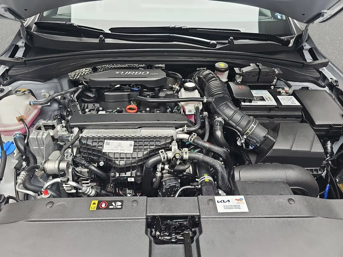 KIA XCEED 1.6 T-GDI 150 DCT SPIRIT MJ27 SOUND SITZ ADVANCED