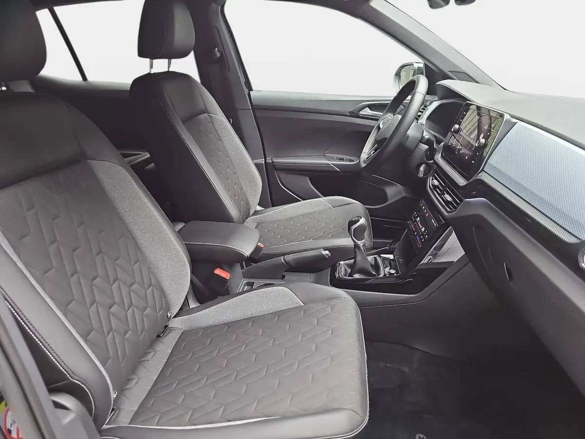 VW T-CROSS 1.0 TSI GOAL NAVI LED KLIMAAUTO ACC P-ASSIST WINTE