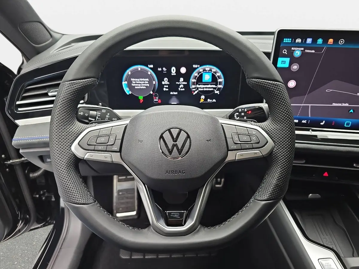 VW PASSAT VARIANT 2.0 TDI DSG R-LINE NAVI LED-MATRIX ACC PANO BLACK 