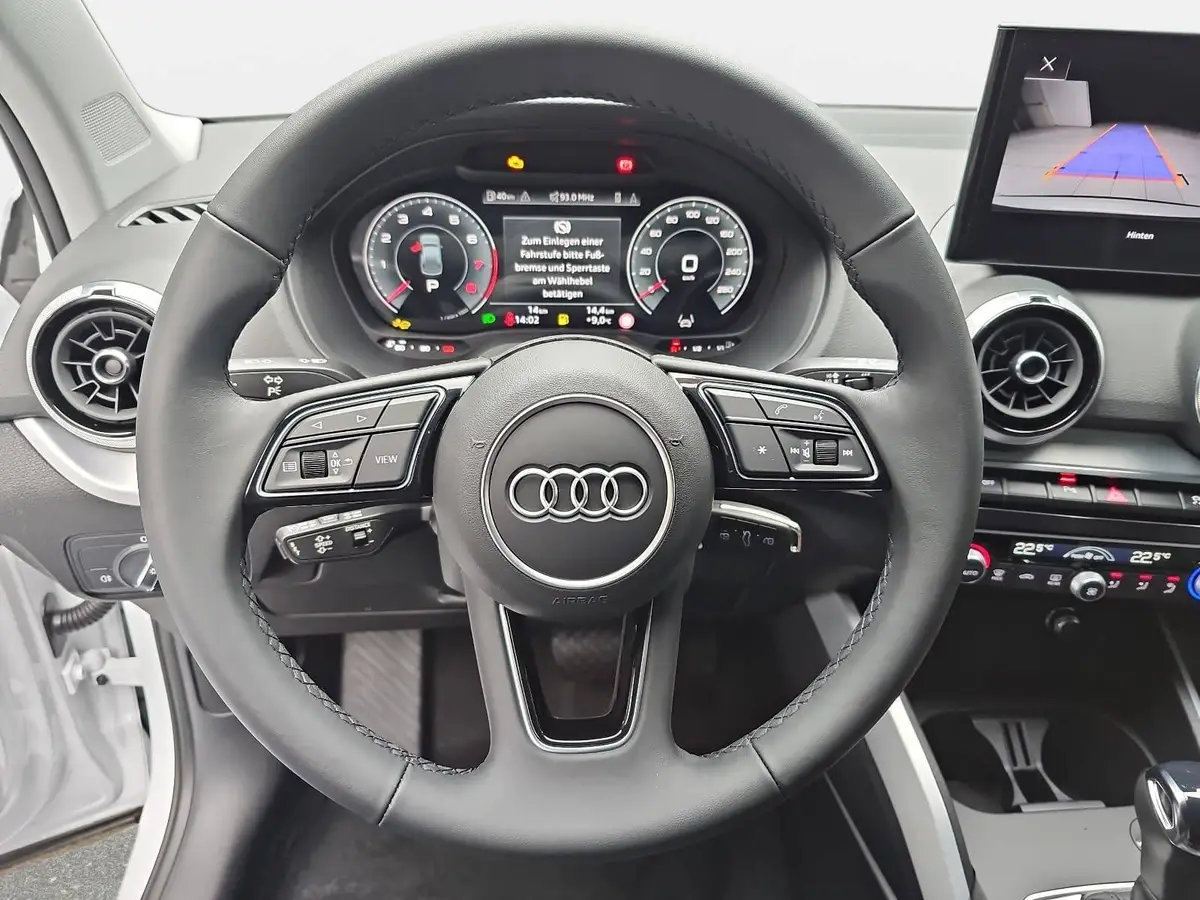 AUDI Q2 35 TFSI S-TRONIC S LINE NAVI LED ACC EL.HECKKL. WI