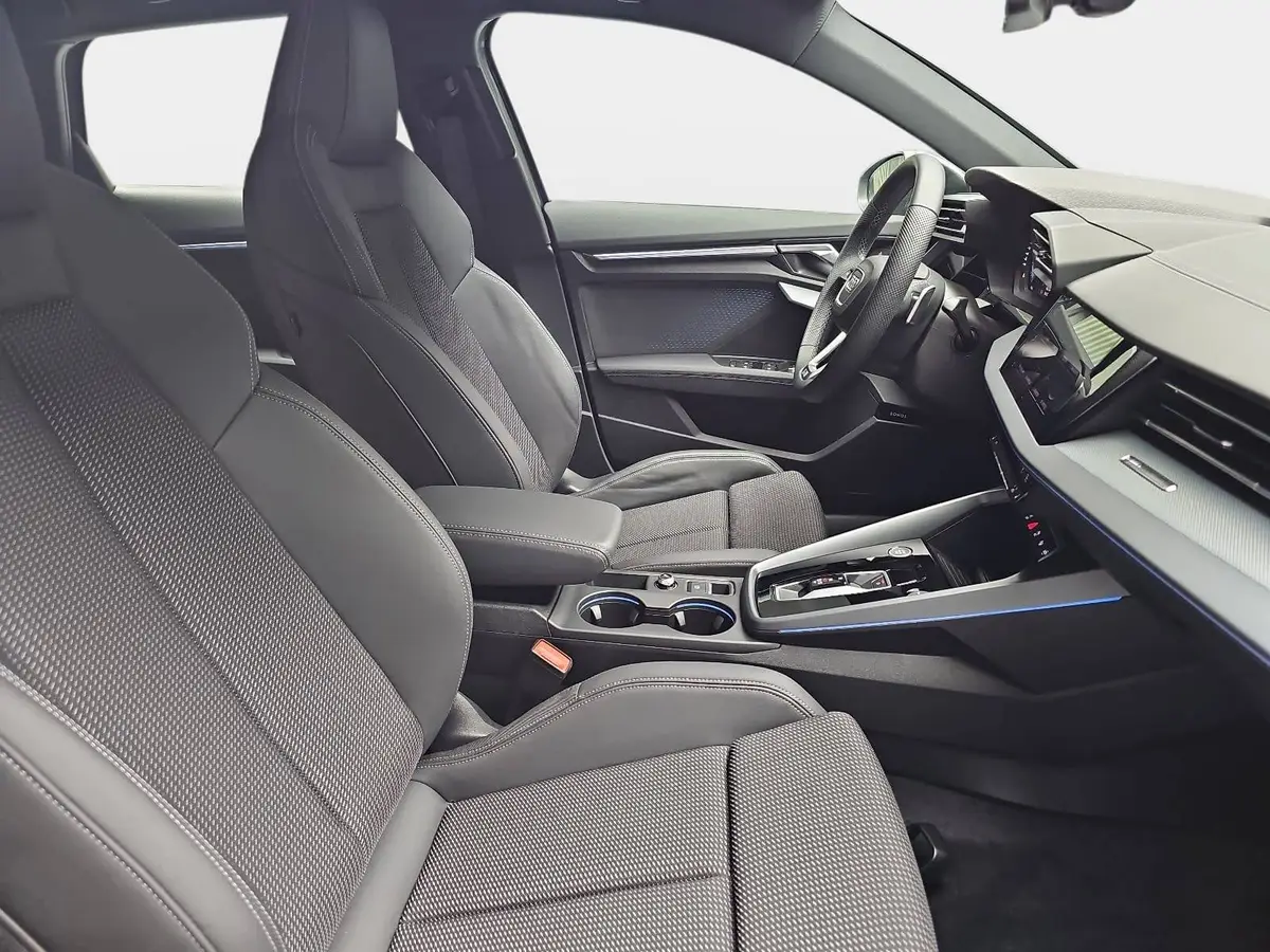 AUDI A3 35 TFSI DSG SPORTBACK S LINE LED KAMERA LM18