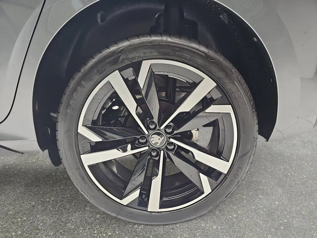 SKODA KAMIQ 1.5 TSI DSG MONTE CARLO NAVI LED