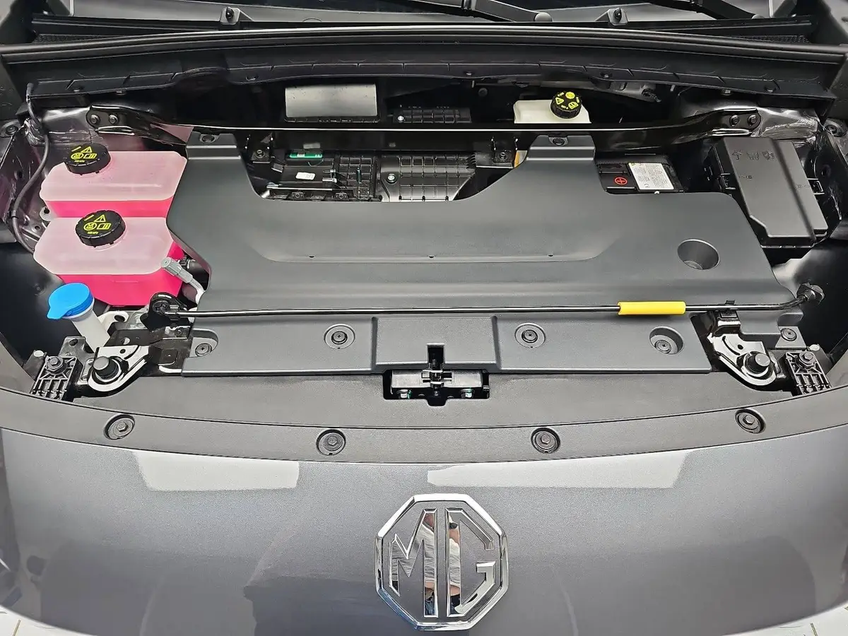 MG S5 EV 64 KWH MY25 LUXURY