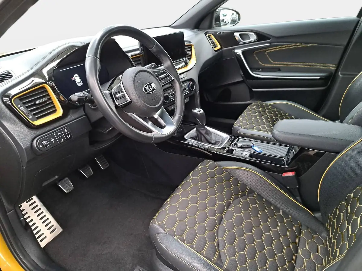 KIA XCEED 1.4 T-GDI LAUNCH EDITION MJ20 GLASDACH