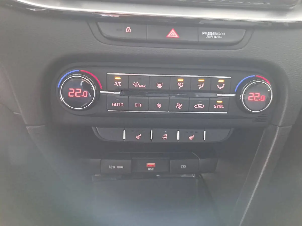 KIA XCEED 1.4 T-GDI JBL SOUND EDITION NAVI LED
