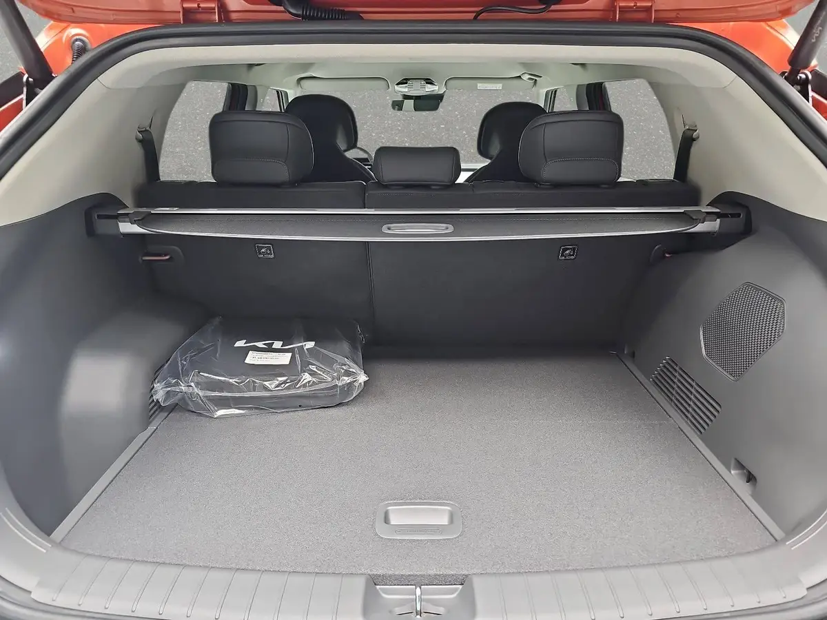 KIA EV3 81.4 KWH EARTH MJ26 WINTER BUSIN. UPGRADE DRIVEWISE-PARK DESIGN SOUND