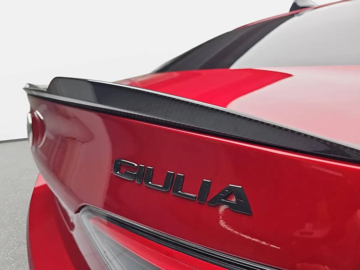ALFA ROMEO GIULIA 2.9 V6 BI-TURBO QUADRIFOGLIO ORO