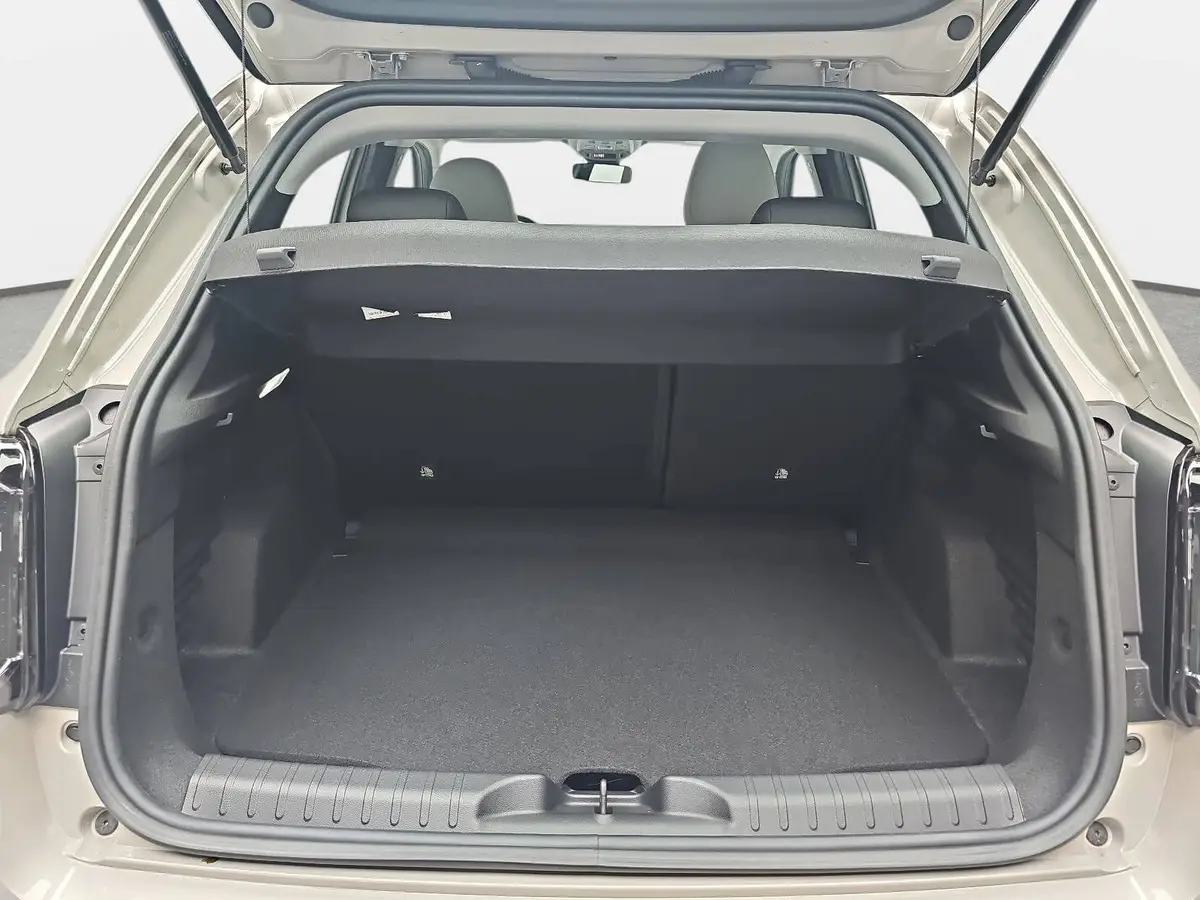 FIAT 600 1.2 T3 HYBRID DCT BUSINESS EDITION MJ26 ALLWETTERREIFEN