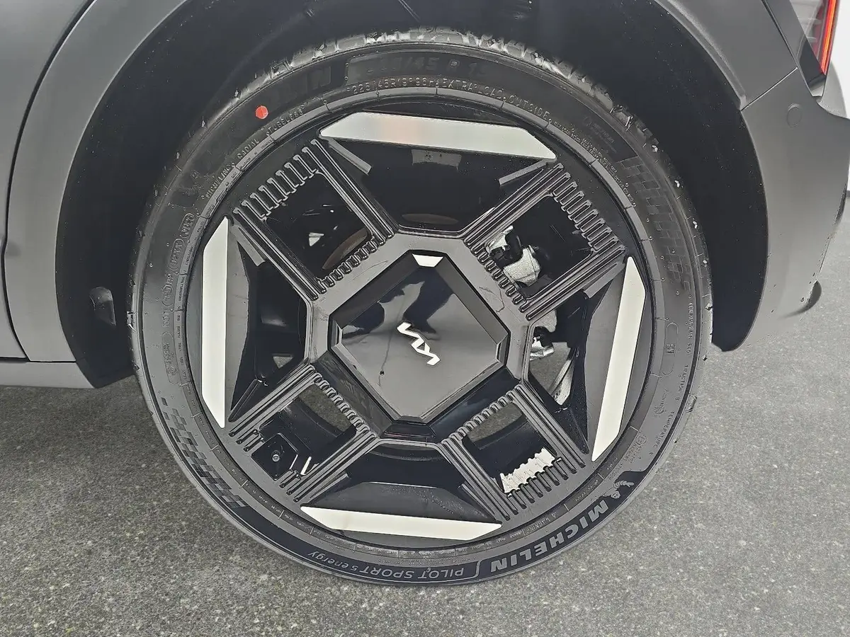 KIA EV2 61.0 KWH GT LINE MJ27 WINTER-CONNECT TECHNOLOGY DRIVEWISE-PARK KOM