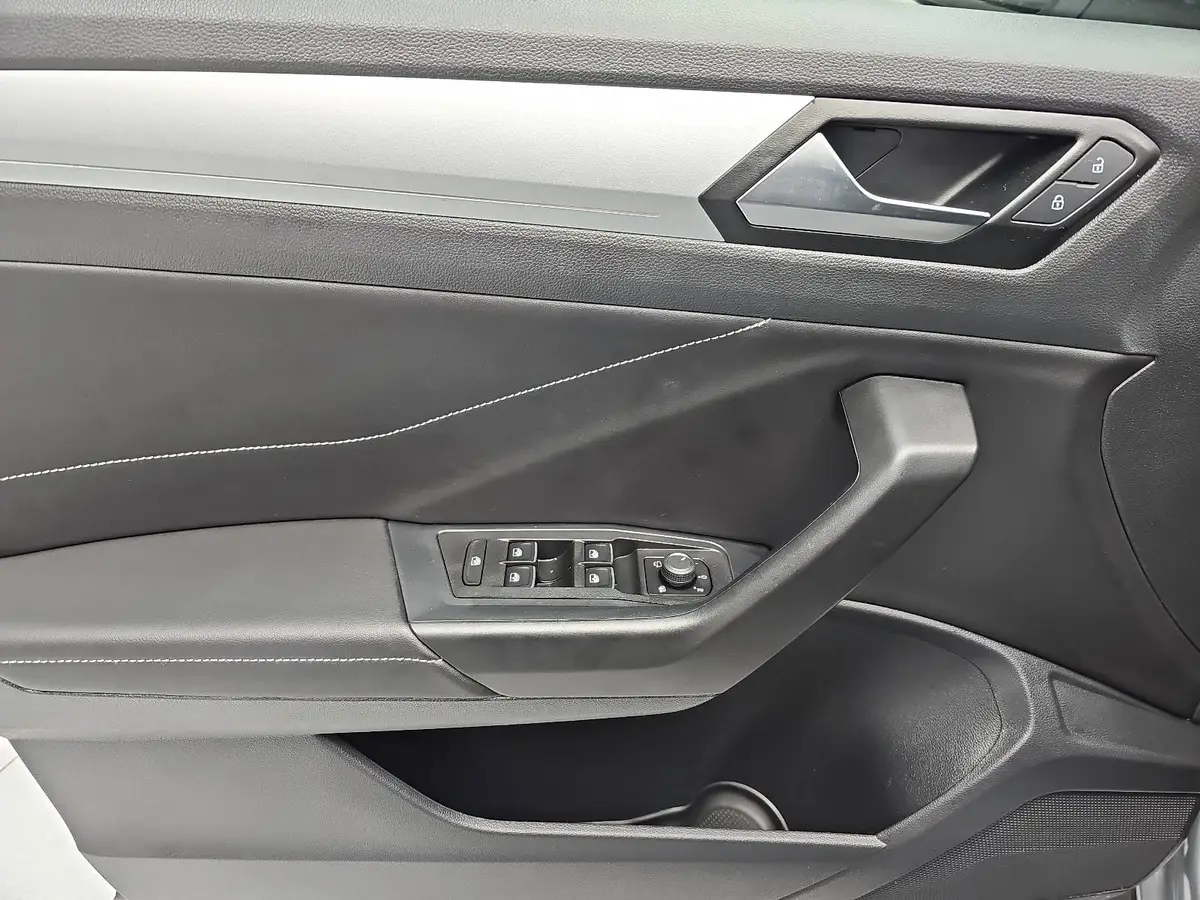 VW T-ROC 1.5 TSI DSG GOAL NAVI LED KLIMAAUTO ACC KAMERA AHK