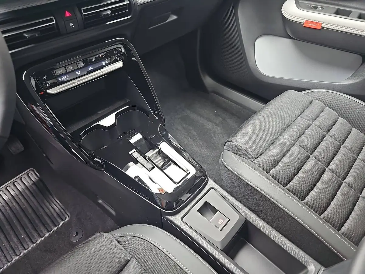 CITROËN C3 AIRCROSS 1.2 HYBRID 145 E-DCS6 PLUS 7-S