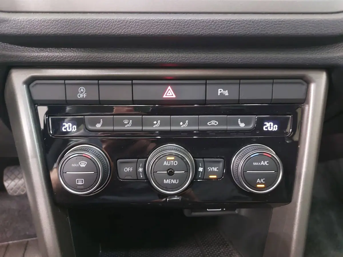 VW T-ROC 1.5 TSI DSG STYLE AHK