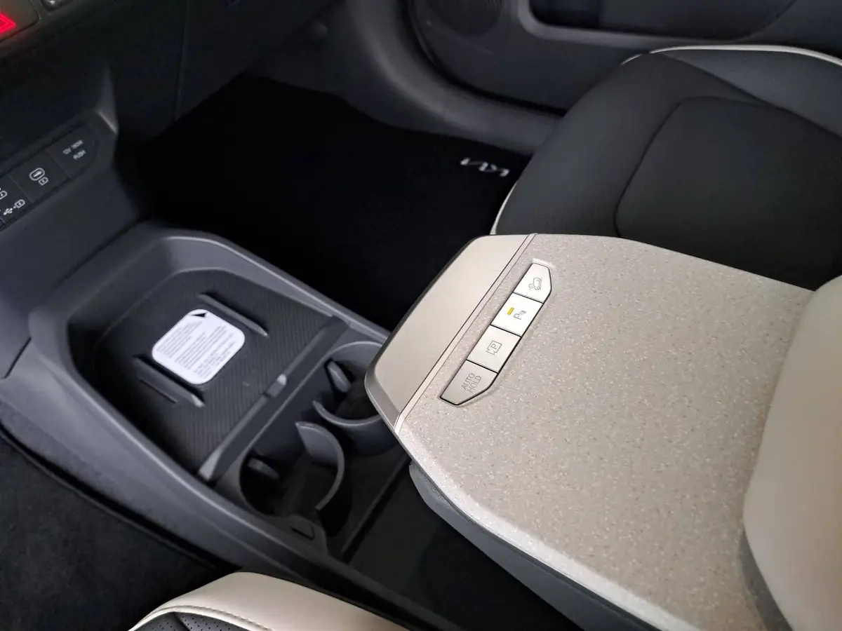 KIA EV3 81.4 KWH GT-LINE MJ26 DRIVEWISE-PARK-PRO KOMFORT GLASDACH