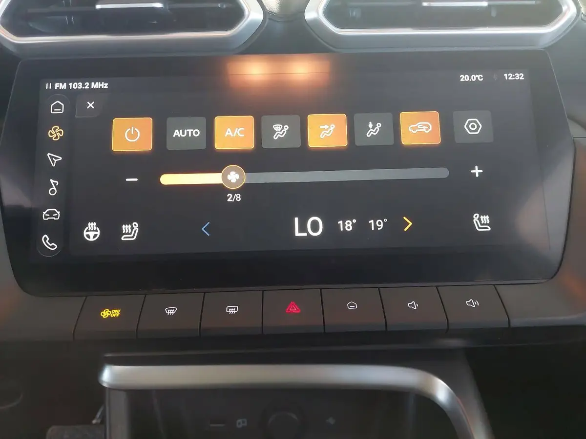 MG ZS 1.5 HYBRID+ MY25.5 LUXURY NAVI LM18 KEYLESS-ENTRY 360-GRAD-KAMERA