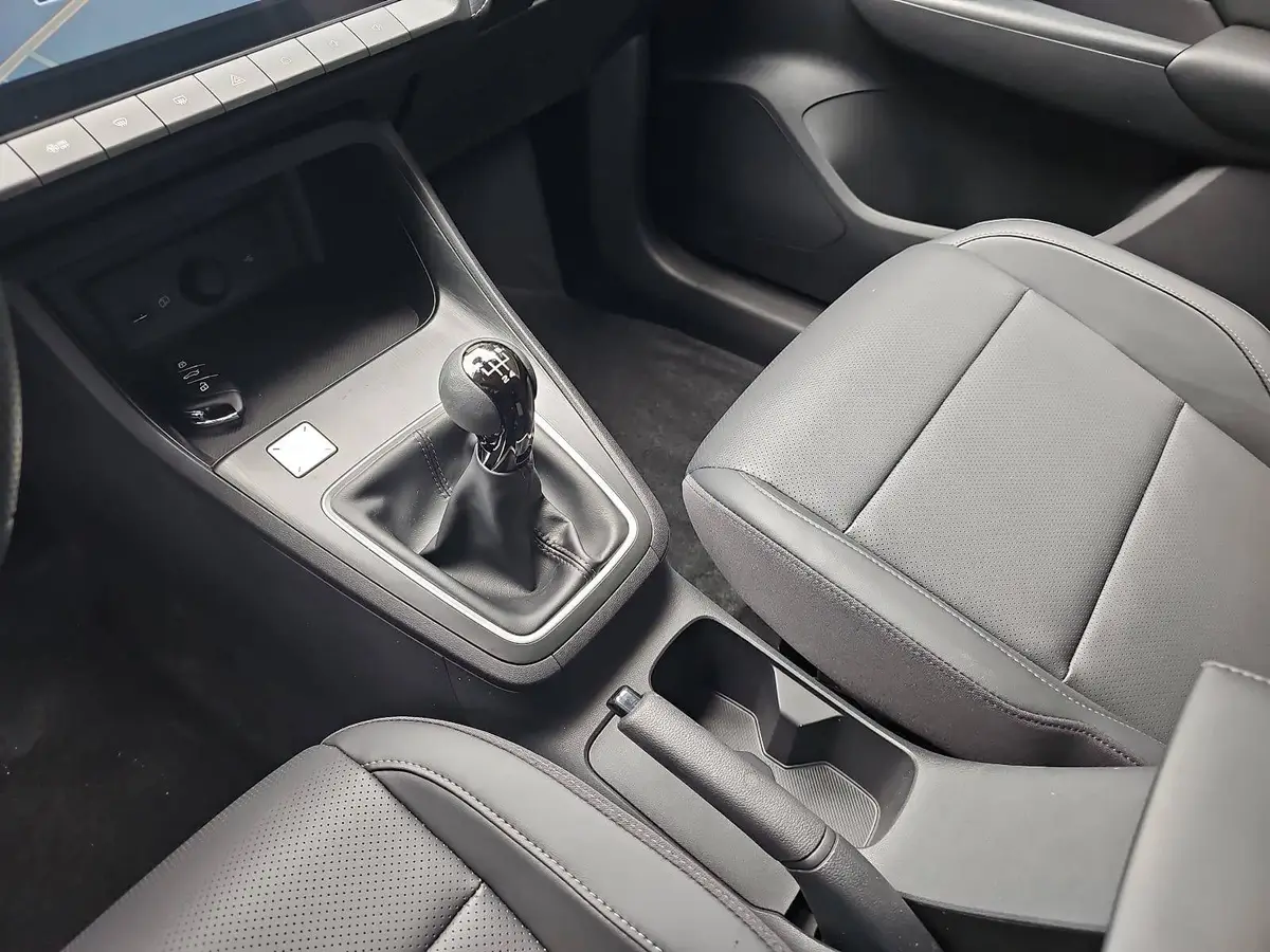 MG ZS 1.5 VTI-TECH COMFORT NAVI LM17 KEYLESS-ENTRY