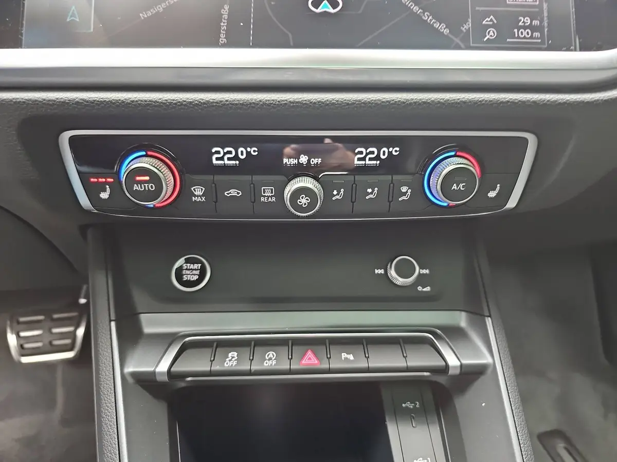 AUDI Q3 35 TDI S-TRONIC S LINE NAVI LED PANO ACC BLACK+ KA