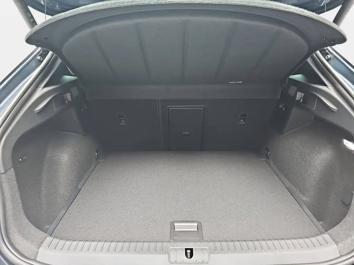 CUPRA FORMENTOR 1.5 ETSI DSG NAVI LED-HD ACC PANO WINTER KAMERA AH